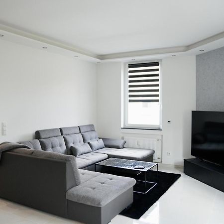Ferienwohnung Hills Дуйсбург Екстериор снимка