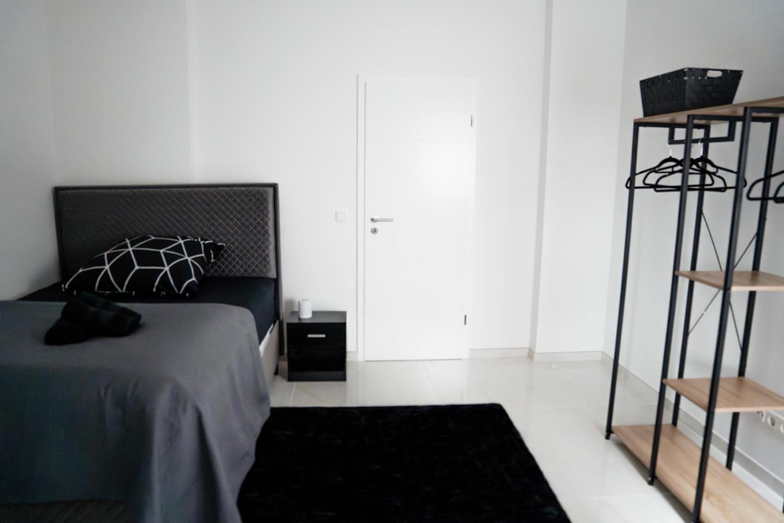 Ferienwohnung Hills Дуйсбург Екстериор снимка