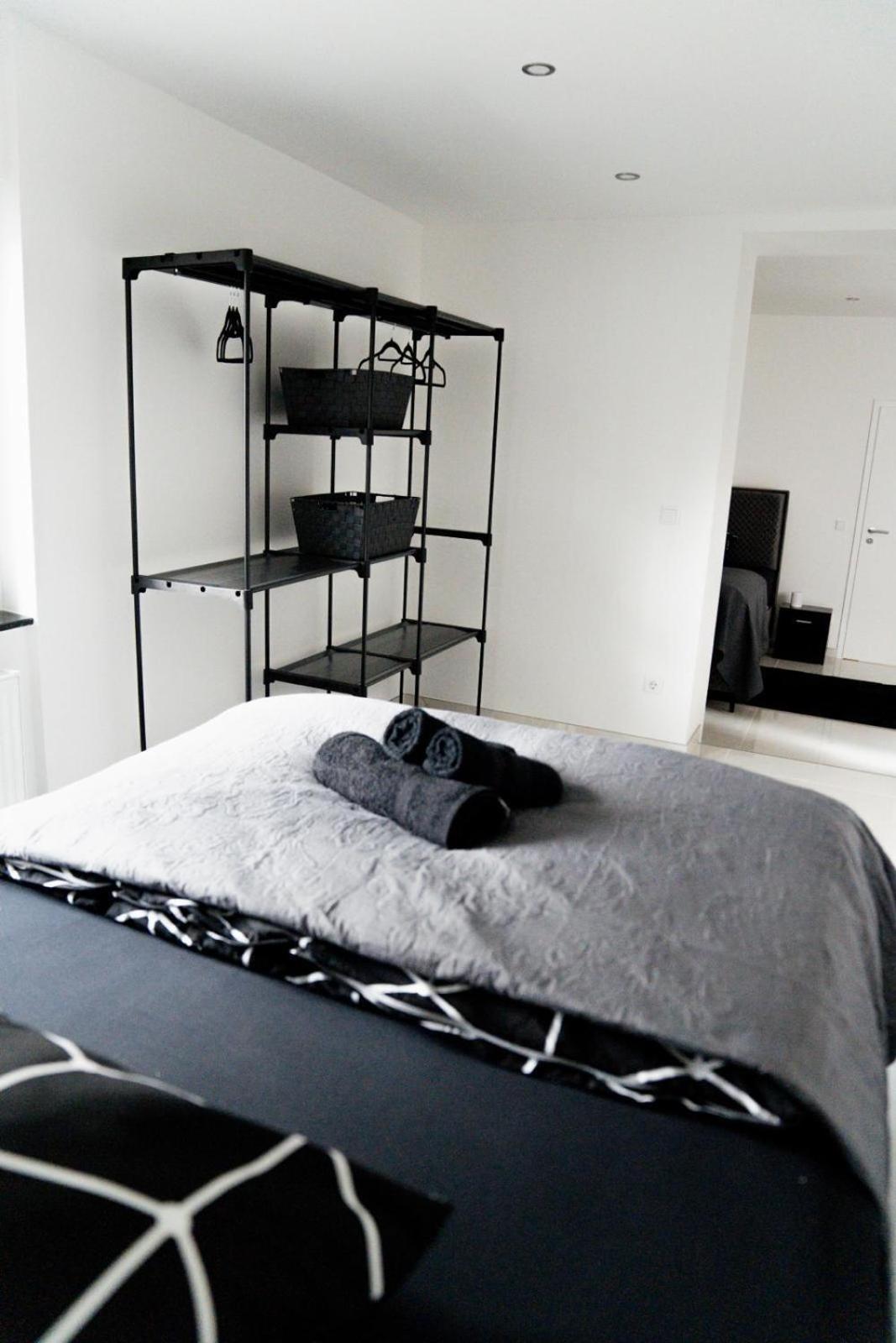 Ferienwohnung Hills Дуйсбург Екстериор снимка
